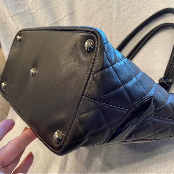 ❌❌❌SOLD❌ ❌ ❌💕HOST PICK💕CHANEL,Cambron Quilted Calf Tote - Picture 6 of 17